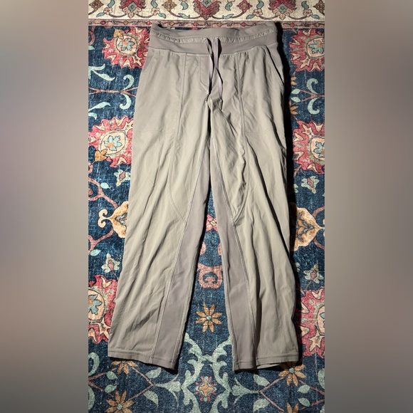 Lululemon Dance Studio pants - Picture 2 of 8
